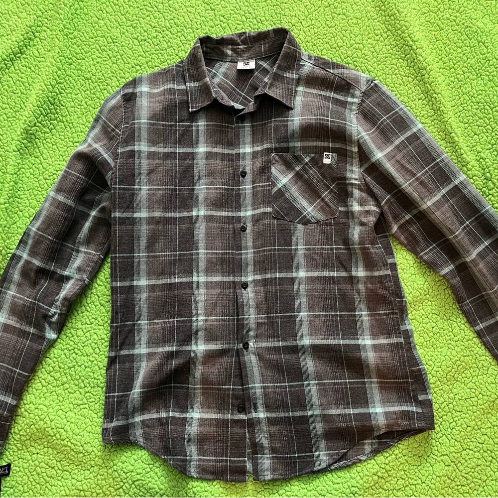 DC button up flannel